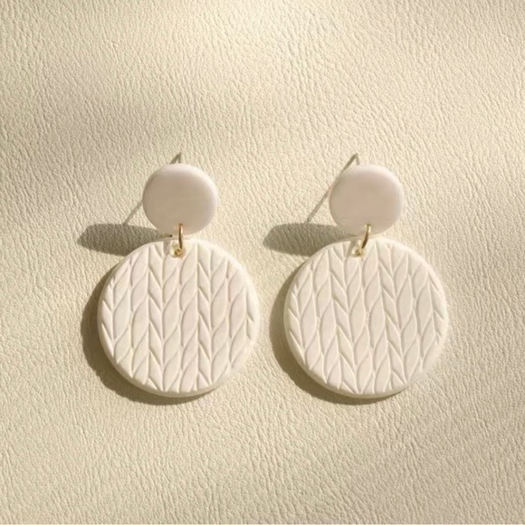 White Patterned Clay Earrings - Picture 1 of 1
